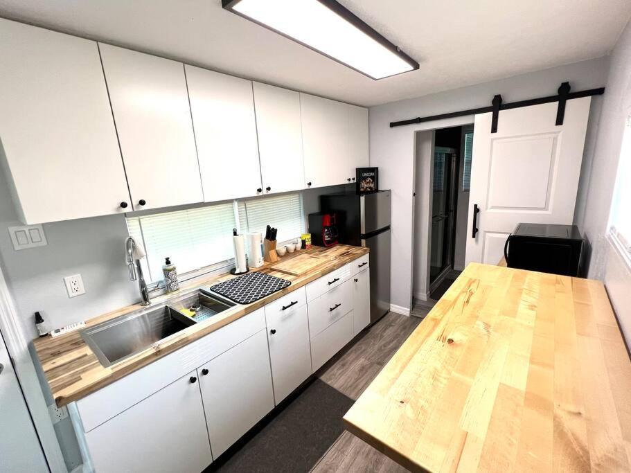 1Bed 1Bath Container Home Centrally Located Cypress Gardens ภายนอก รูปภาพ