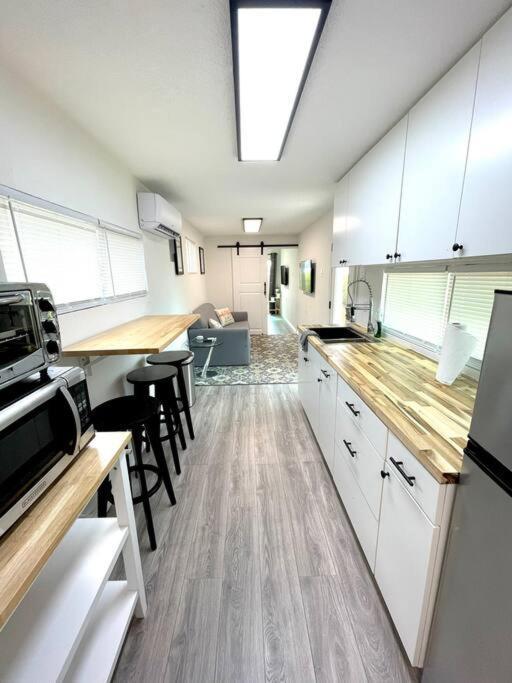 1Bed 1Bath Container Home Centrally Located Cypress Gardens ภายนอก รูปภาพ